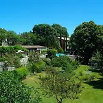 Logis Des Magnans -les Terrasses Du Coutach - Frühstückspension Sauve