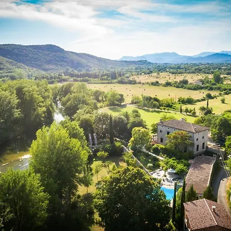 Logis Des Magnans -les Terrasses Du Coutach - 3*