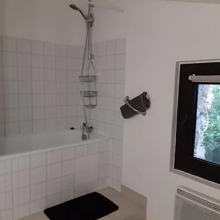 Logis Des Magnans -les Terrasses Du Coutach - Panzió Sauve