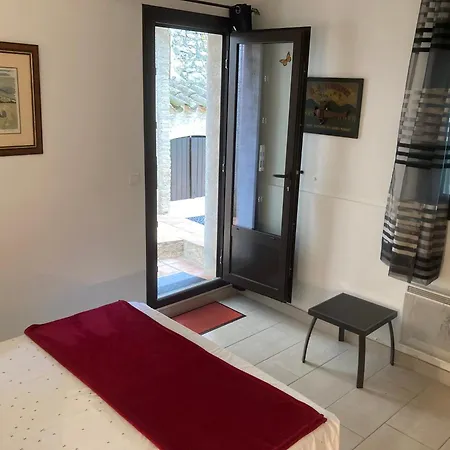Logis Des Magnans -les Terrasses Du Coutach - 3*